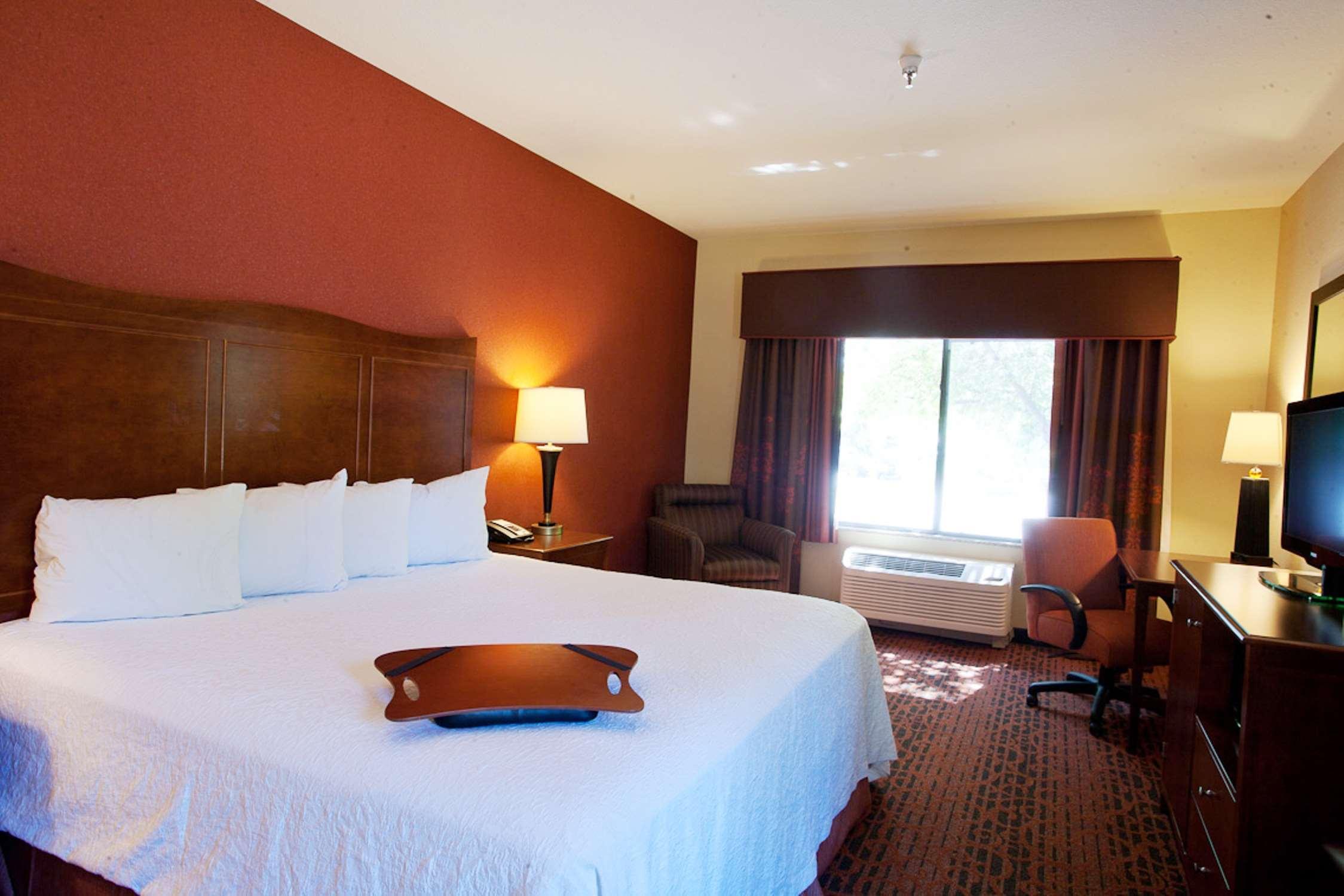 Hampton Inn Fort Collins Bagian luar foto