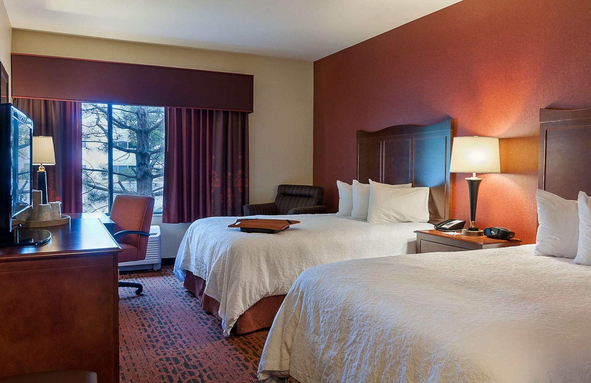Hampton Inn Fort Collins Bagian luar foto