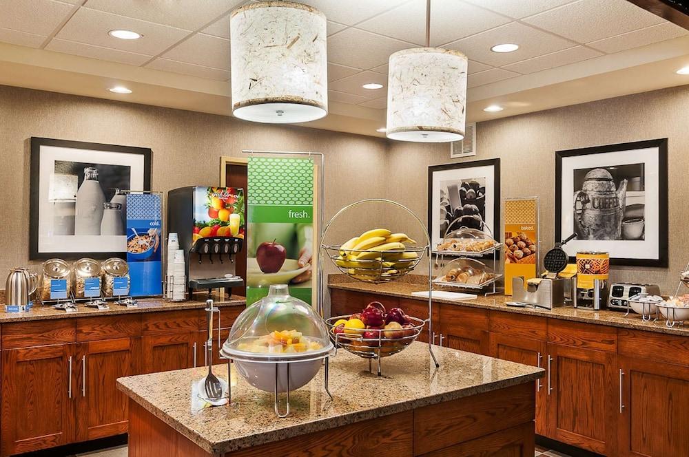 Hampton Inn Fort Collins Bagian luar foto