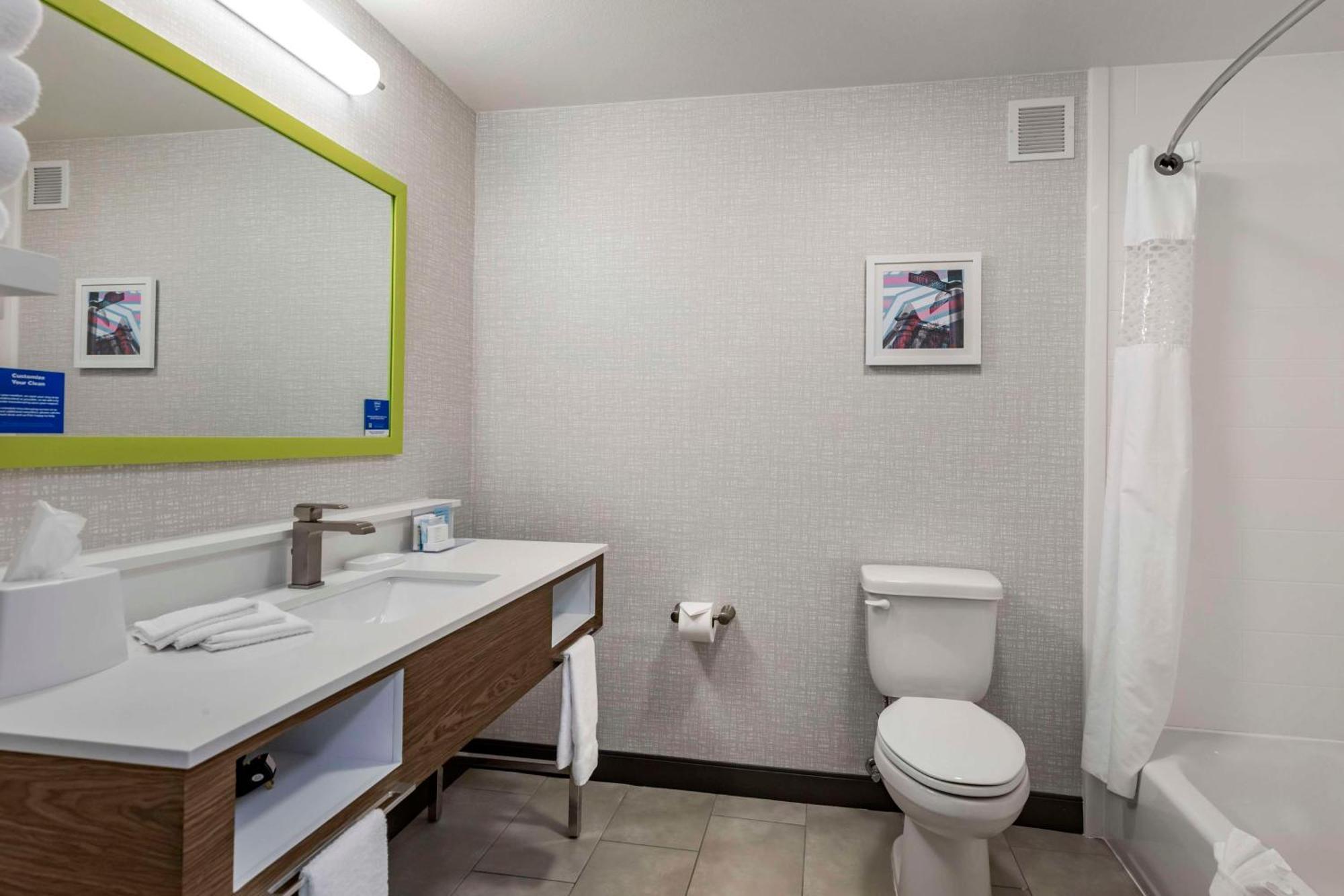 Hampton Inn Fort Collins Bagian luar foto